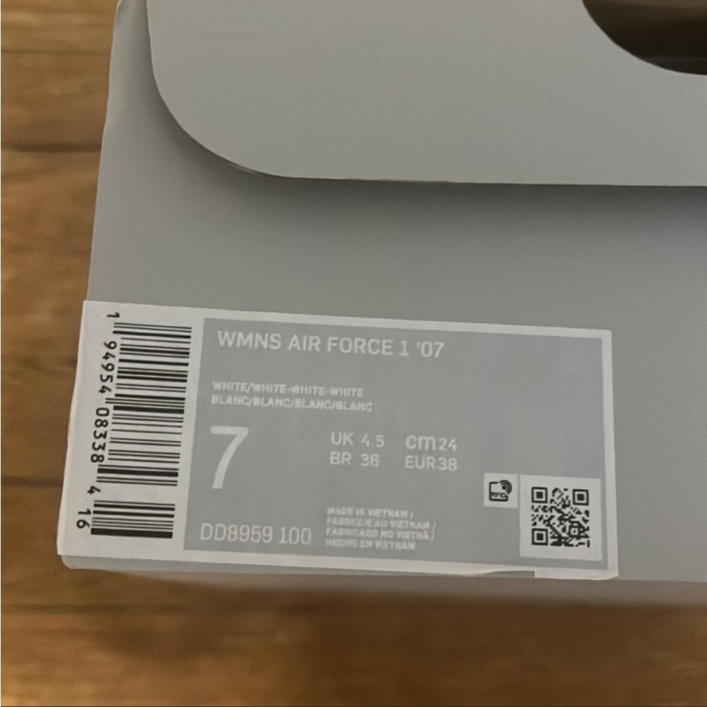 Brand new Nike NWT Air Force 1